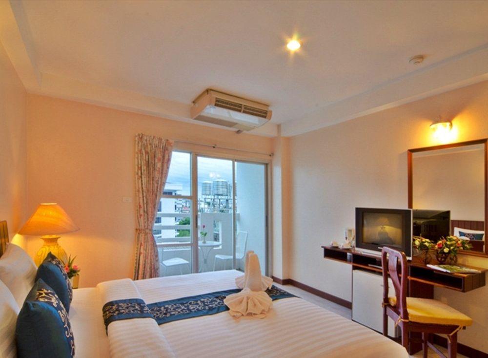 Eastiny Place Hotel Pattaya Luaran gambar