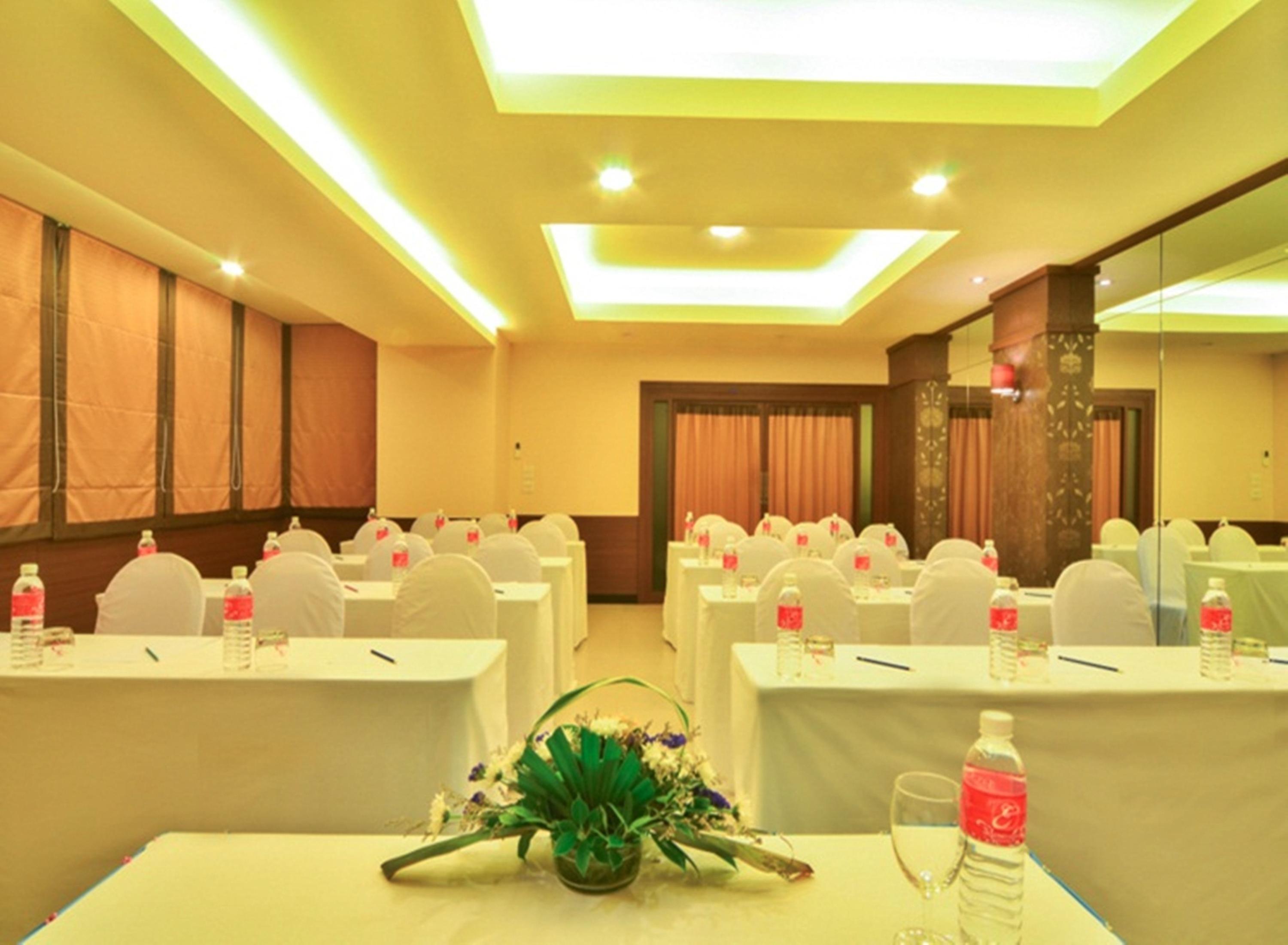 Eastiny Place Hotel Pattaya Luaran gambar