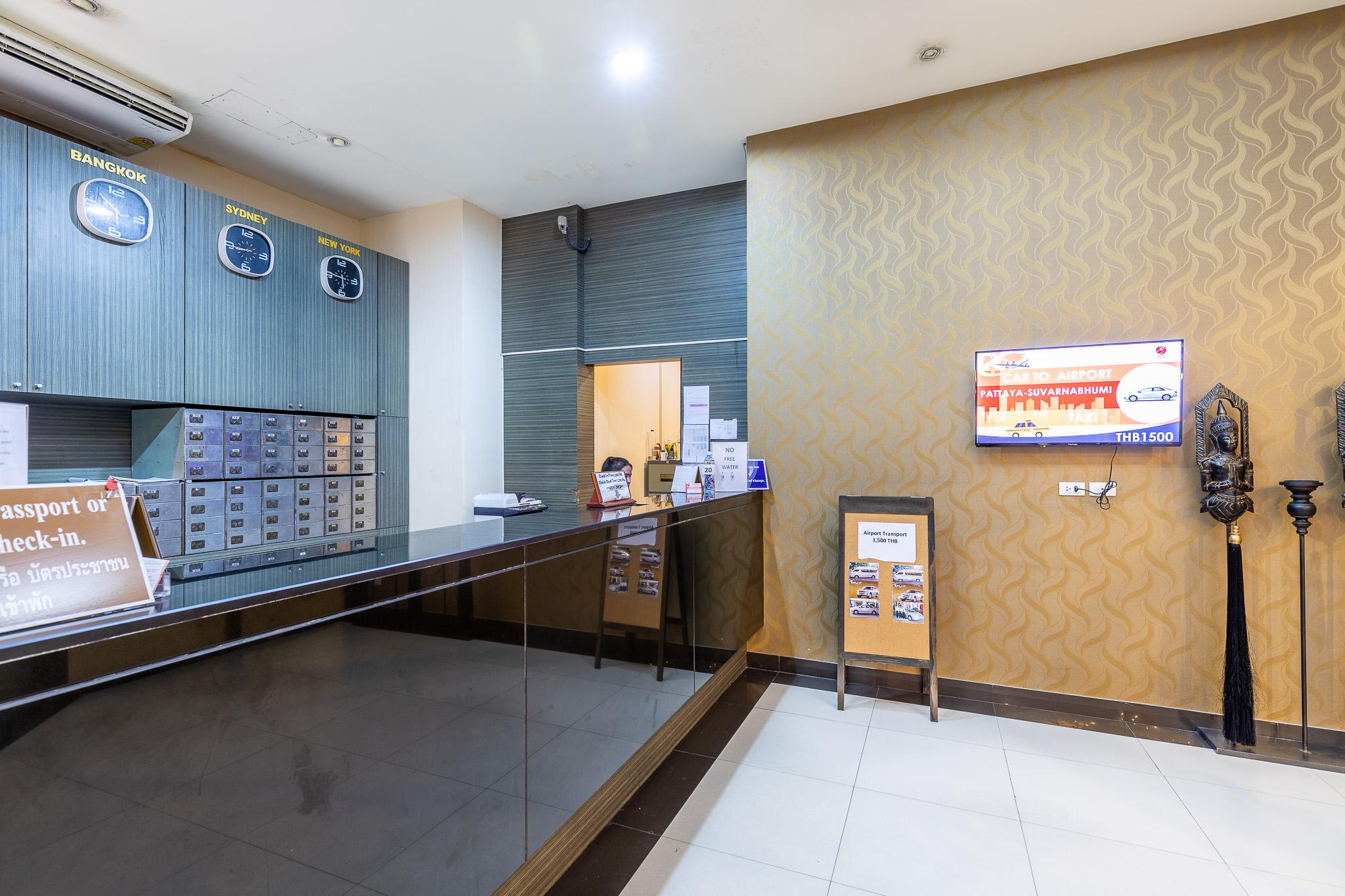 Eastiny Place Hotel Pattaya Luaran gambar