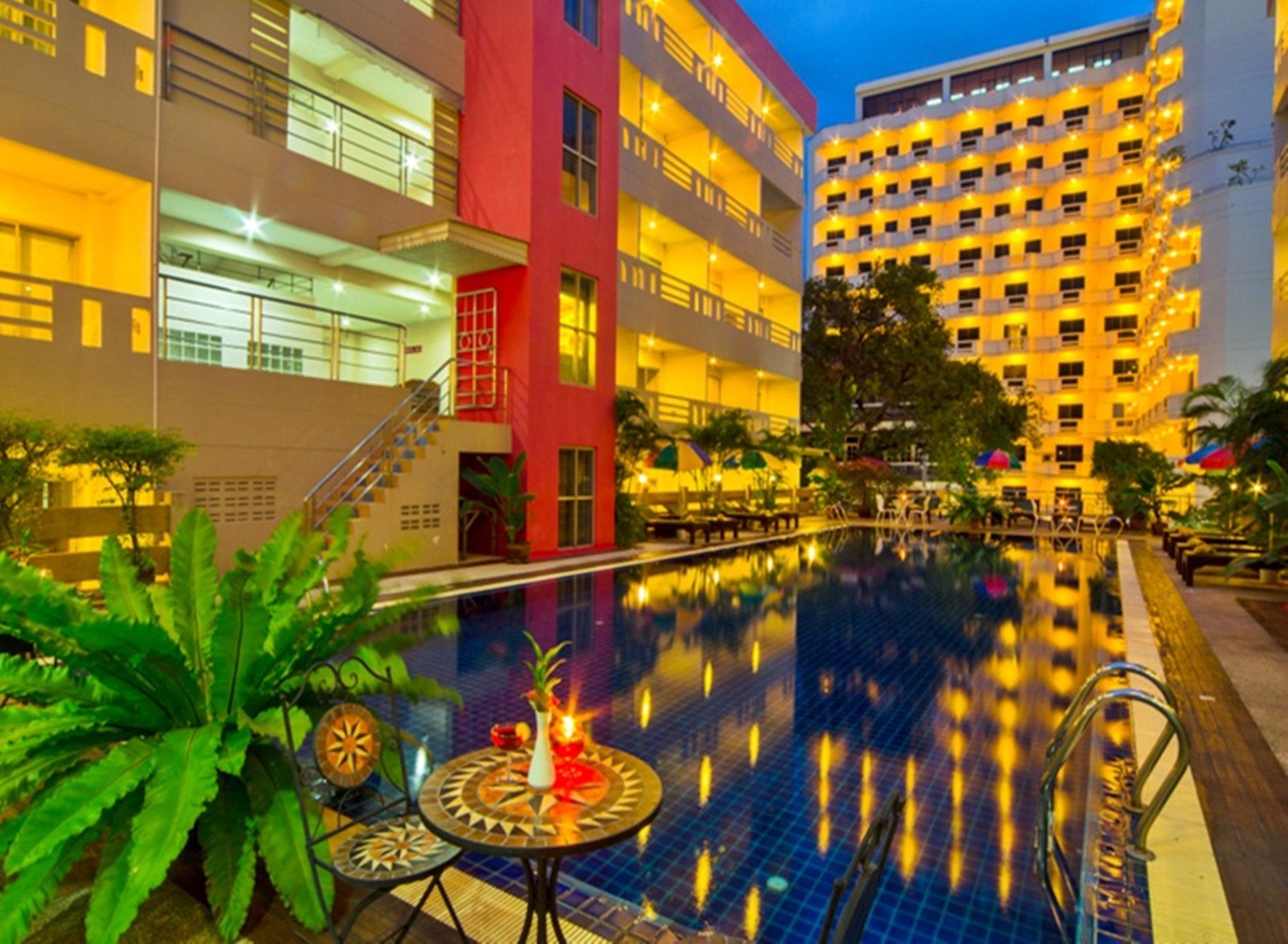 Eastiny Place Hotel Pattaya Luaran gambar