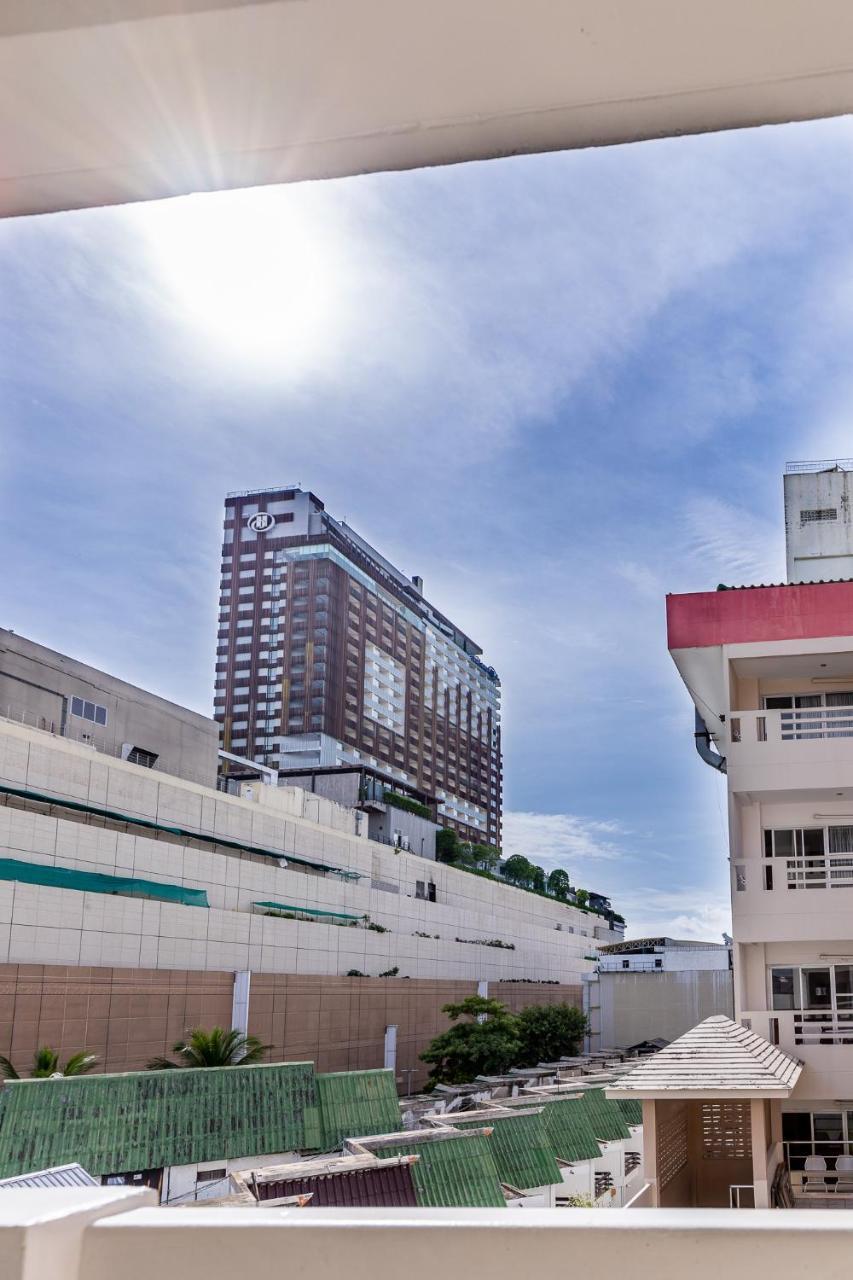 Eastiny Place Hotel Pattaya Luaran gambar