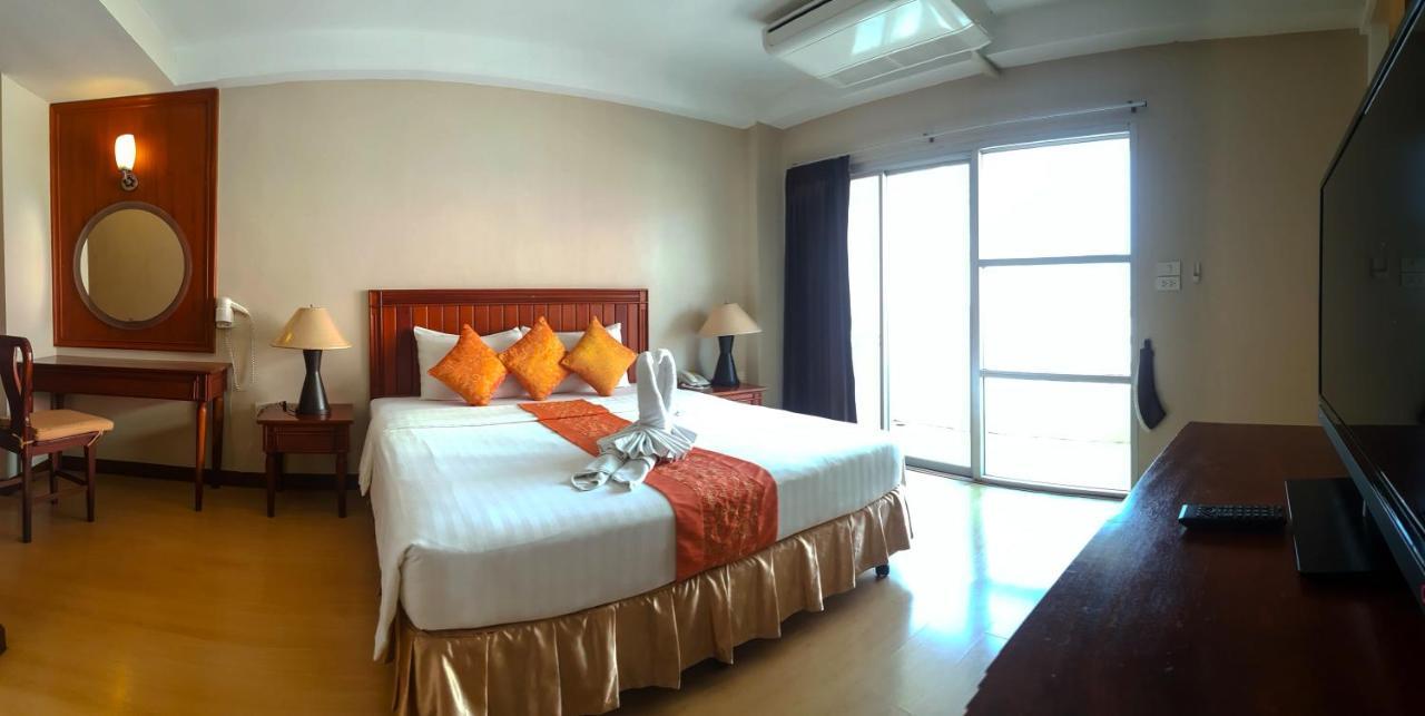 Eastiny Place Hotel Pattaya Luaran gambar